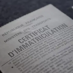 Certificat d'immatriculation français. L'inconvénient carte grise collection peut concerner les démarches administratives.
