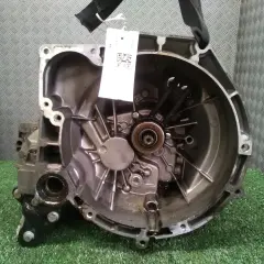 Boîte de vitesse automatique de voiture, un composant mécanique complexe. Attention aux modèles à éviter pour une transmission fiable.