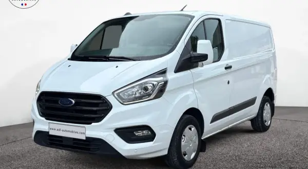 Avis Ford Transit Custom : ce fourgon blanc est prêt pour vos livraisons. Idéal pour les professionnels.