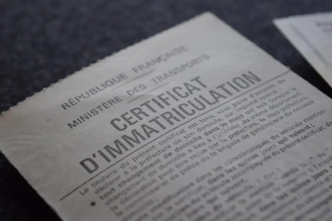 Certificat d'immatriculation français. L'inconvénient carte grise collection peut concerner les démarches administratives.