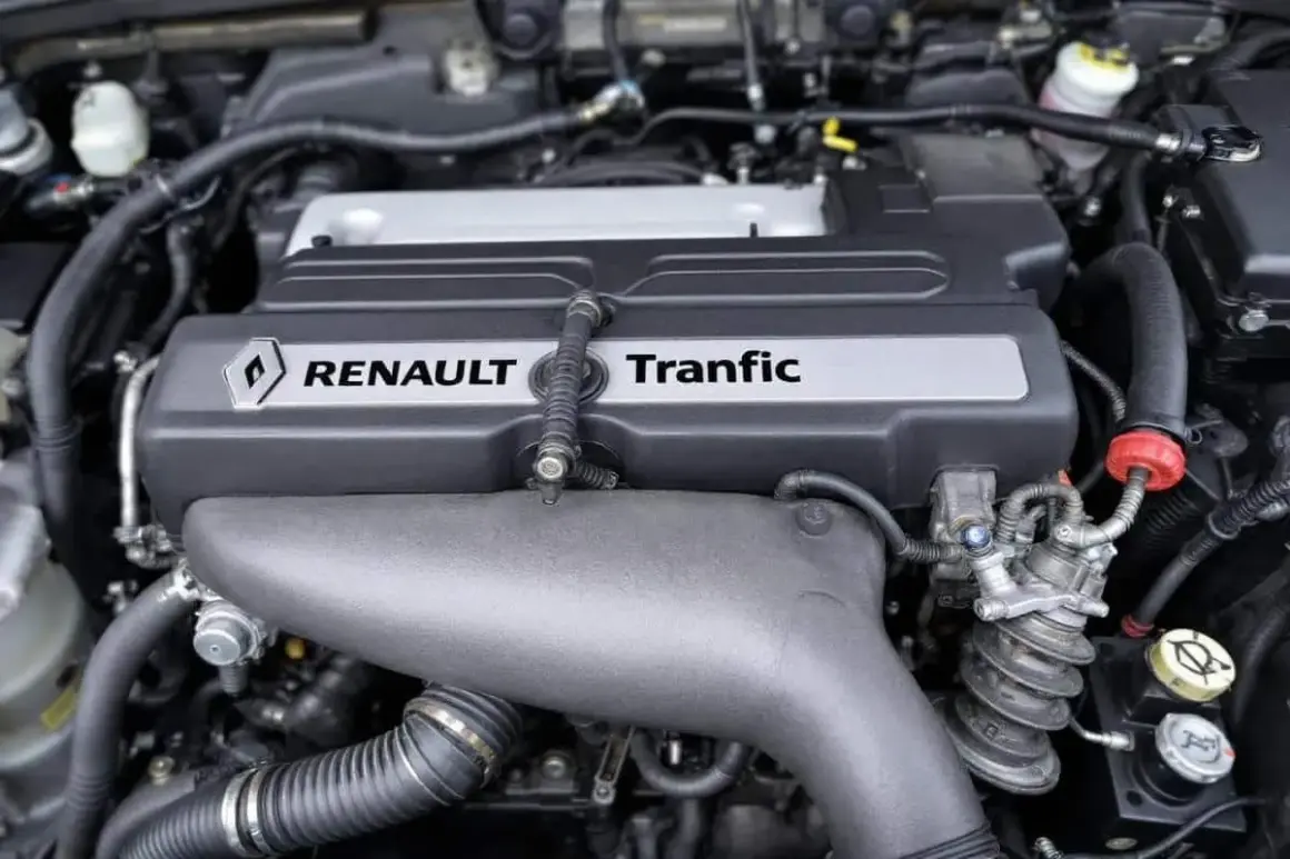 Moteur Renault Trafic 1.6 dCi 120, symbole de fiabilité et de performance pour vos trajets.